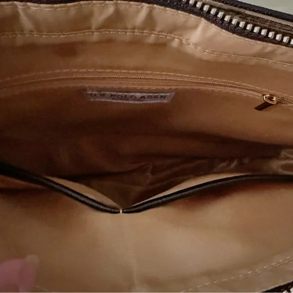 Vintage U.S. Polo Assn.Tan Interior crossbody purse - Picture 16 of 16